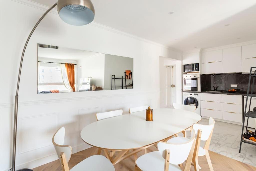 Appartement Cosy Haussmanian